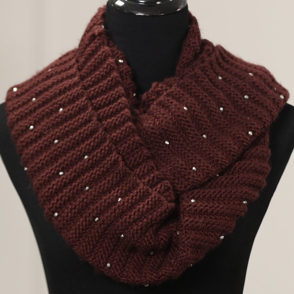 Mossimo Maroon Infinity Scarf - Picture 3 of 7